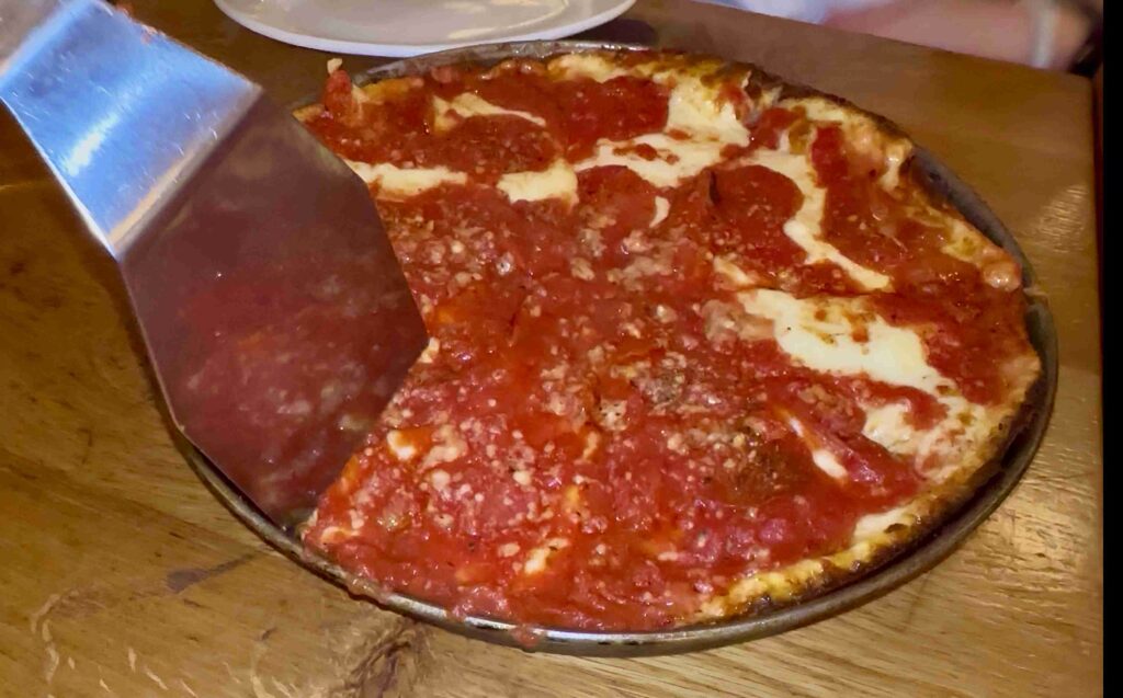 Deep Dish Pizza at Labriola's (©Melanie Lee)