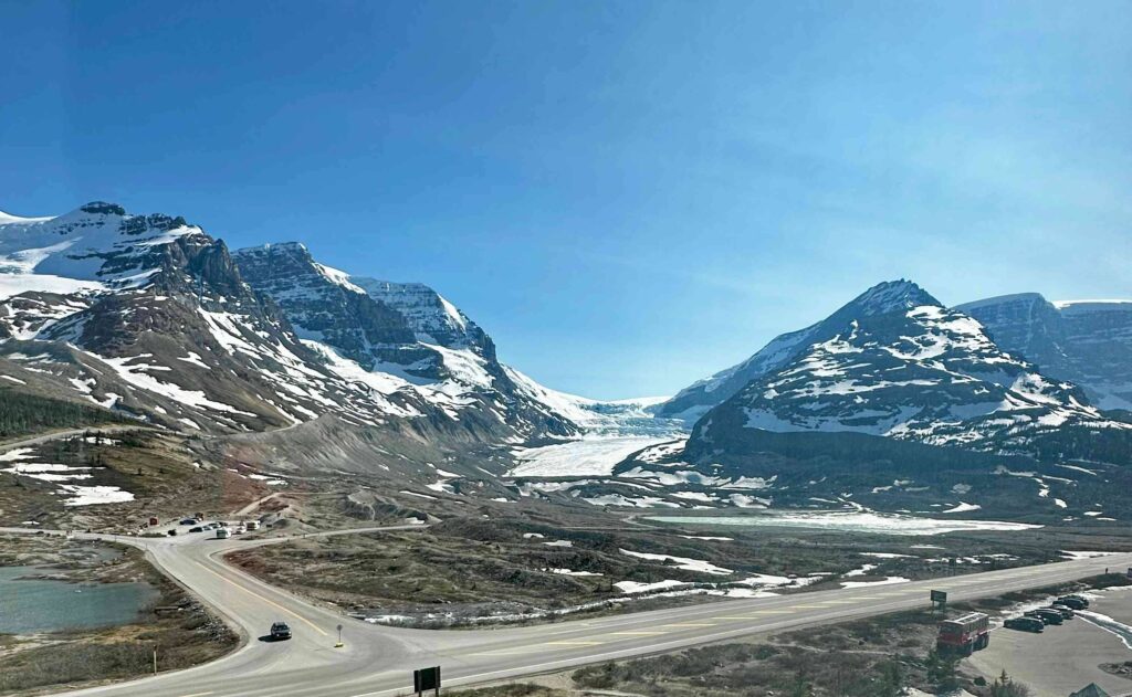 Glacier View Lodge Room View of Athabasca Glacier (©Melanie Lee)