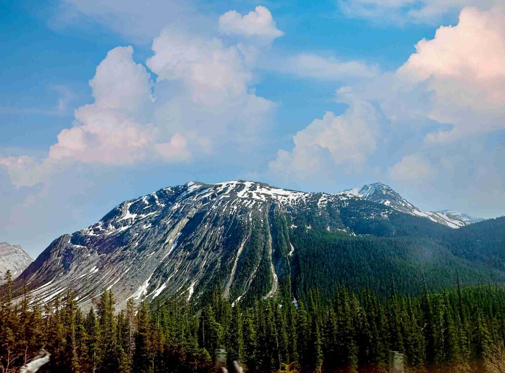 Icefields Parkway Views (©Melanie Lee)