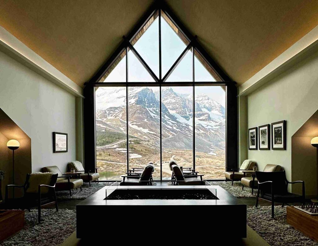 Glacier View Lodge Lobby View (©Melanie Lee)