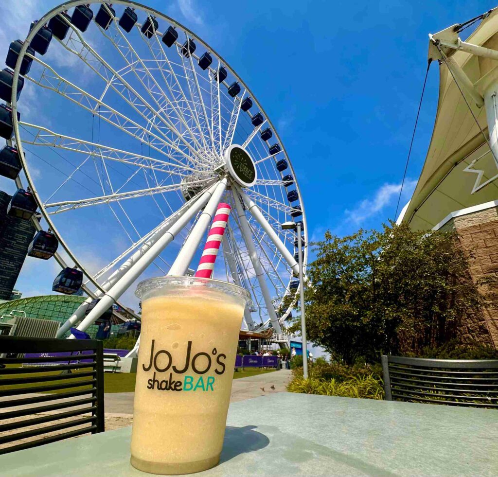 Jojo's Shake Bar at the Millennium Wheel (©Melanie Lee)