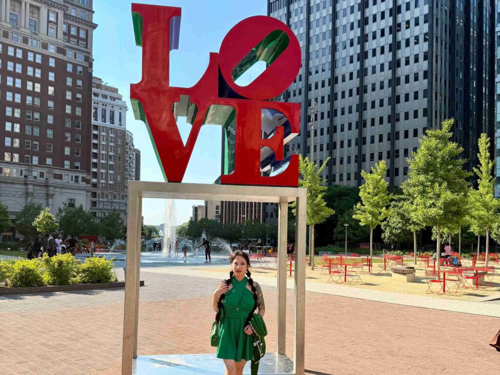 Love Statue (©Melanie Lee)